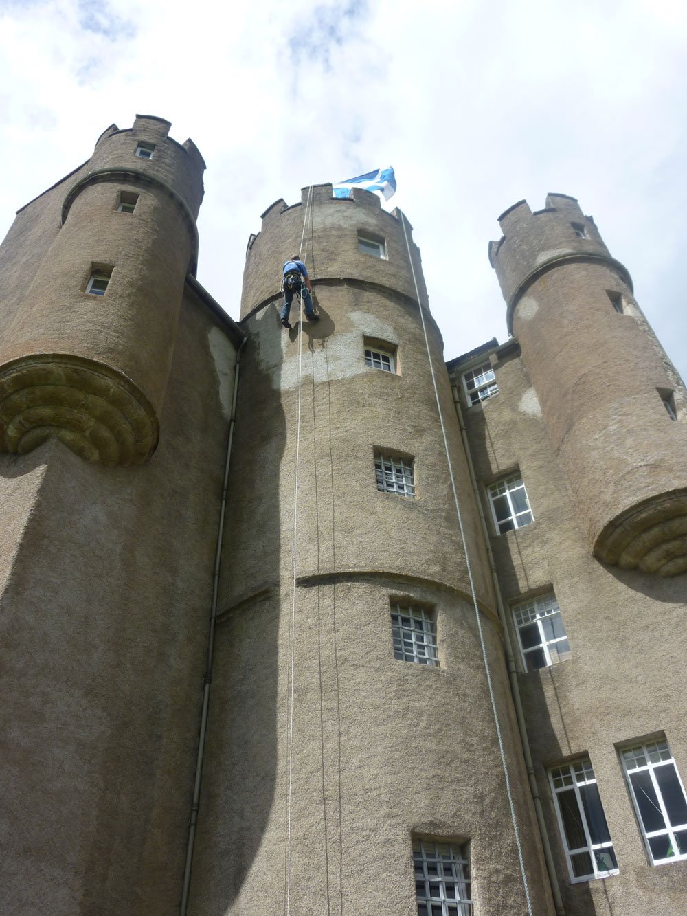 braemar-castle